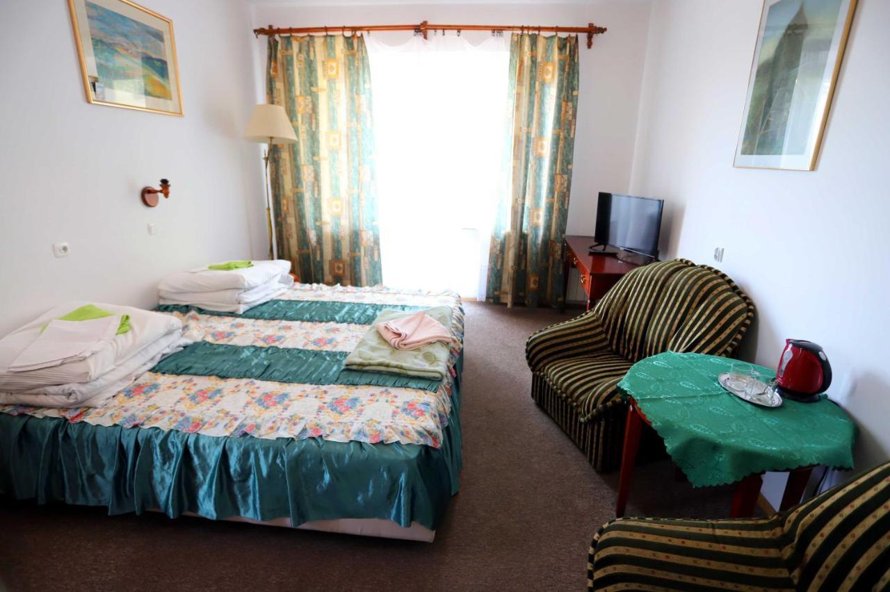 크리니차 즈드로이 Domy Wczasowe Tryumfy B&B 외부 사진