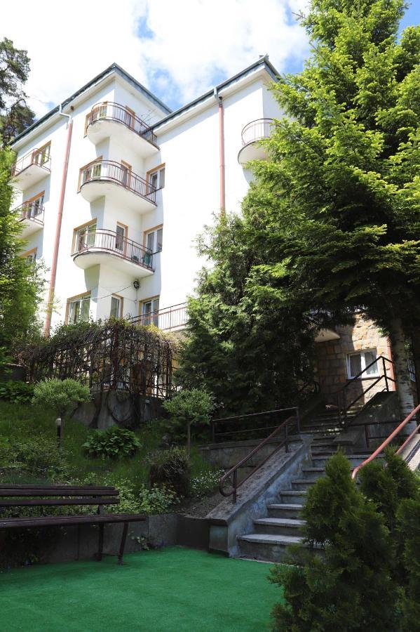 크리니차 즈드로이 Domy Wczasowe Tryumfy B&B 외부 사진