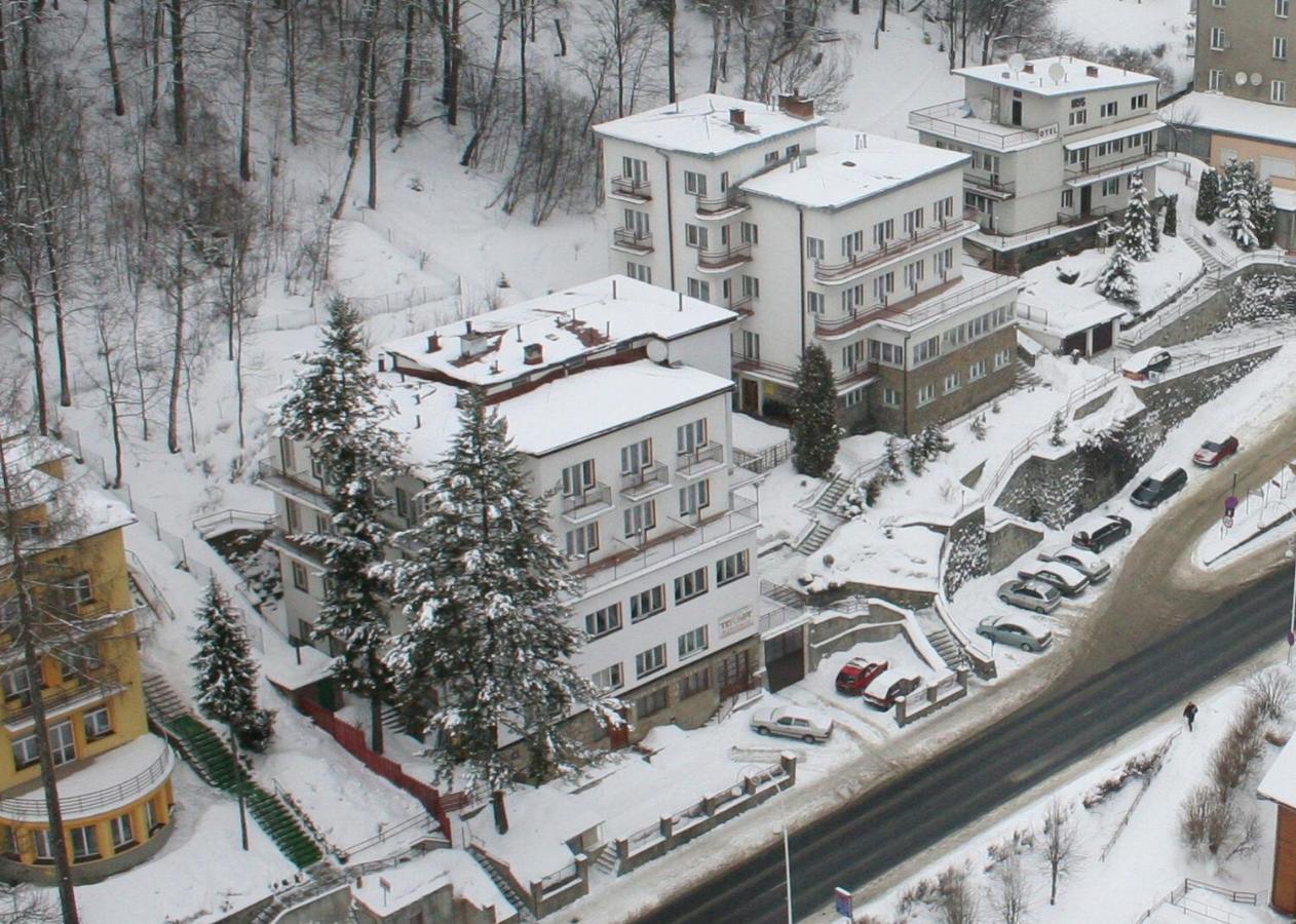 크리니차 즈드로이 Domy Wczasowe Tryumfy B&B 외부 사진